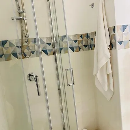 Chalaroste Apartamento *