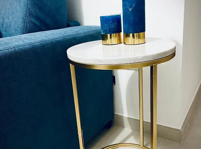 Chalaroste تيراسيني